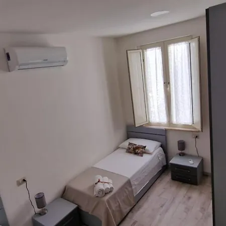 Dani's House